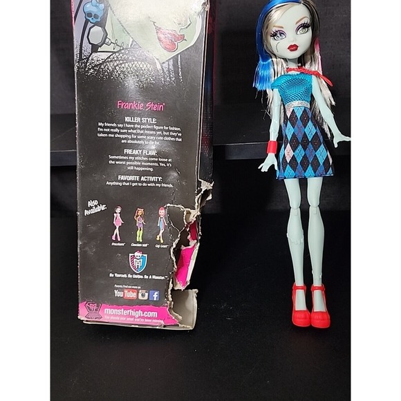 MATTEL/MONSTER HIGH "FRANKIE STEIN" 2015 DOLL 10" BLUE DRESS W/RED TIE NWOB - Picture 7 of 7